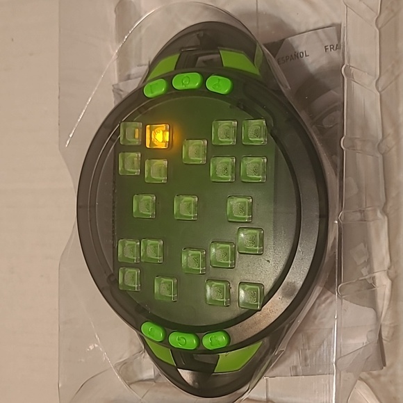 Brainbolt Memory Game - Picture 5 of 10